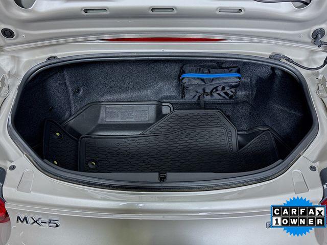 2022 Mazda MX-5 Miata Vehicle Photo in Puyallup, WA 98371