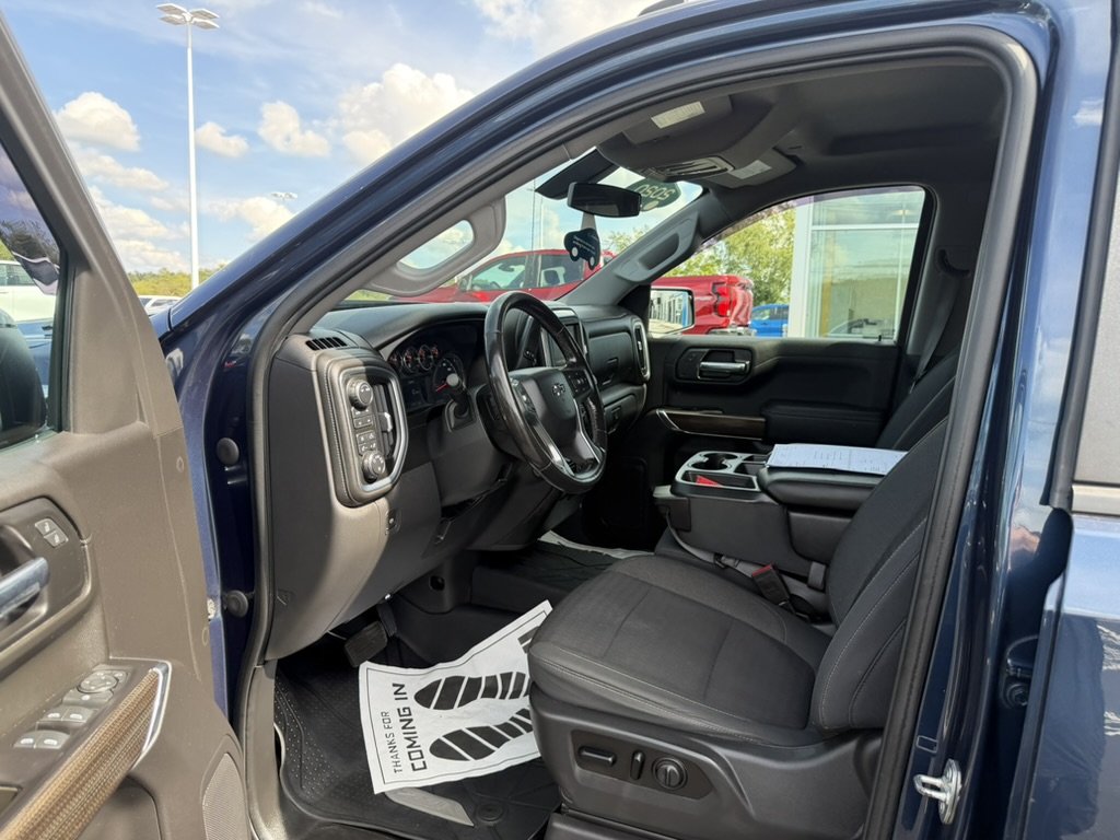 2020 Chevrolet Silverado 1500 photo 15 of 33