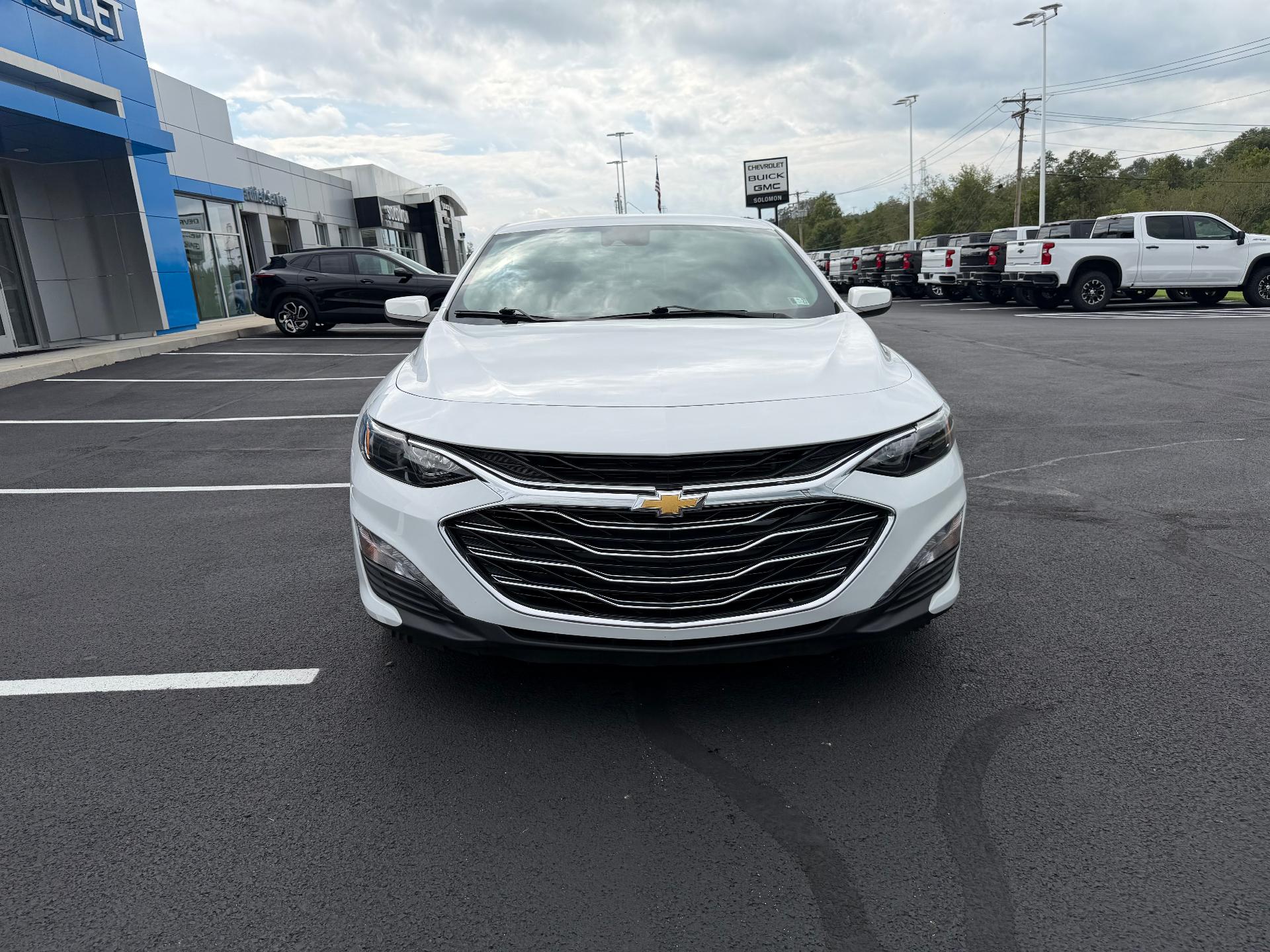 2023 Chevrolet Malibu LT - 8