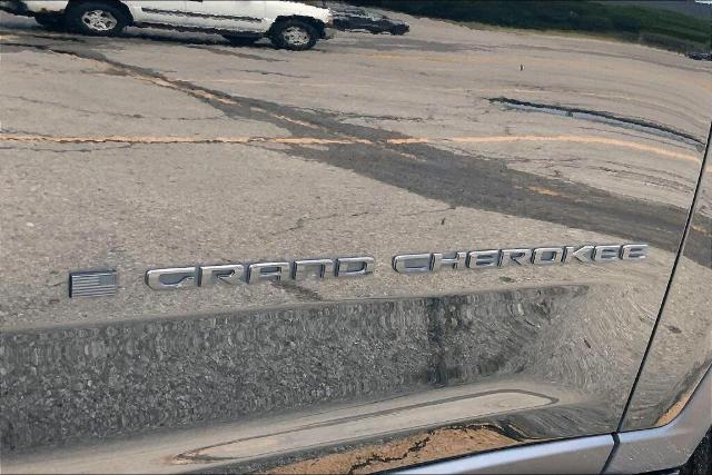 2023 Jeep Grand Cherokee Vehicle Photo in Kansas City, MO 64114