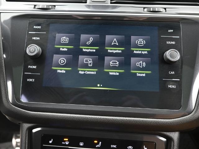 2024 Volkswagen Tiguan Vehicle Photo in Cedar Rapids, IA 52402