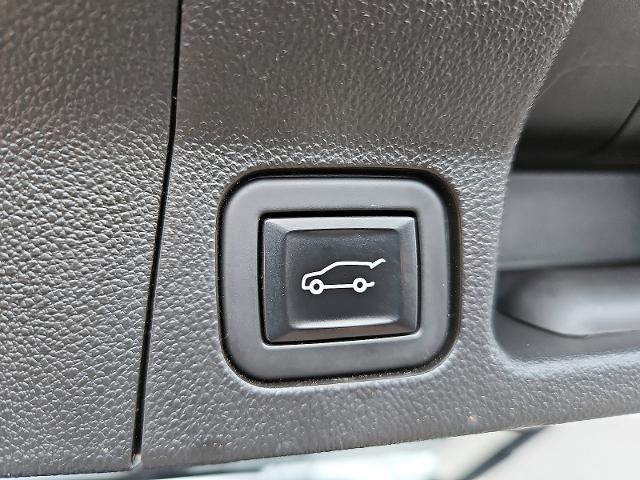 2023 GMC Acadia Vehicle Photo in TREVOSE, PA 19053-4984