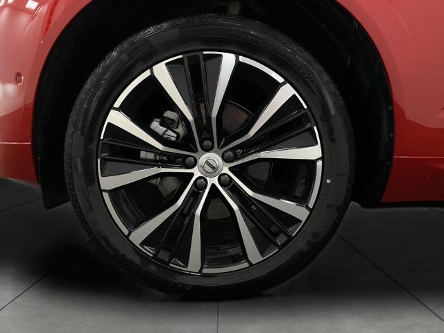 2025 Volvo XC60 Vehicle Photo in Appleton, WI 54913