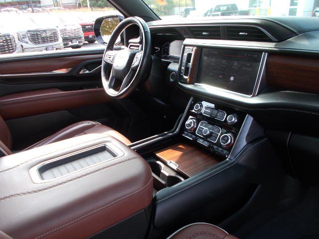 2023 GMC Yukon XL Vehicle Photo in LOWELL, MA 01852-4336