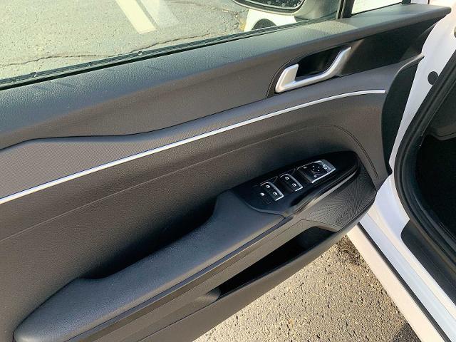 2024 Kia K5 Vehicle Photo in MOON TOWNSHIP, PA 15108-2571