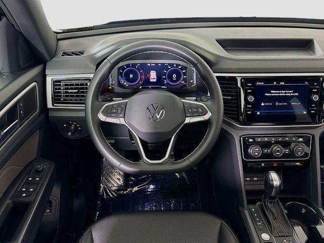 2023 Volkswagen Atlas Cross Sport Vehicle Photo in Puyallup, WA 98371