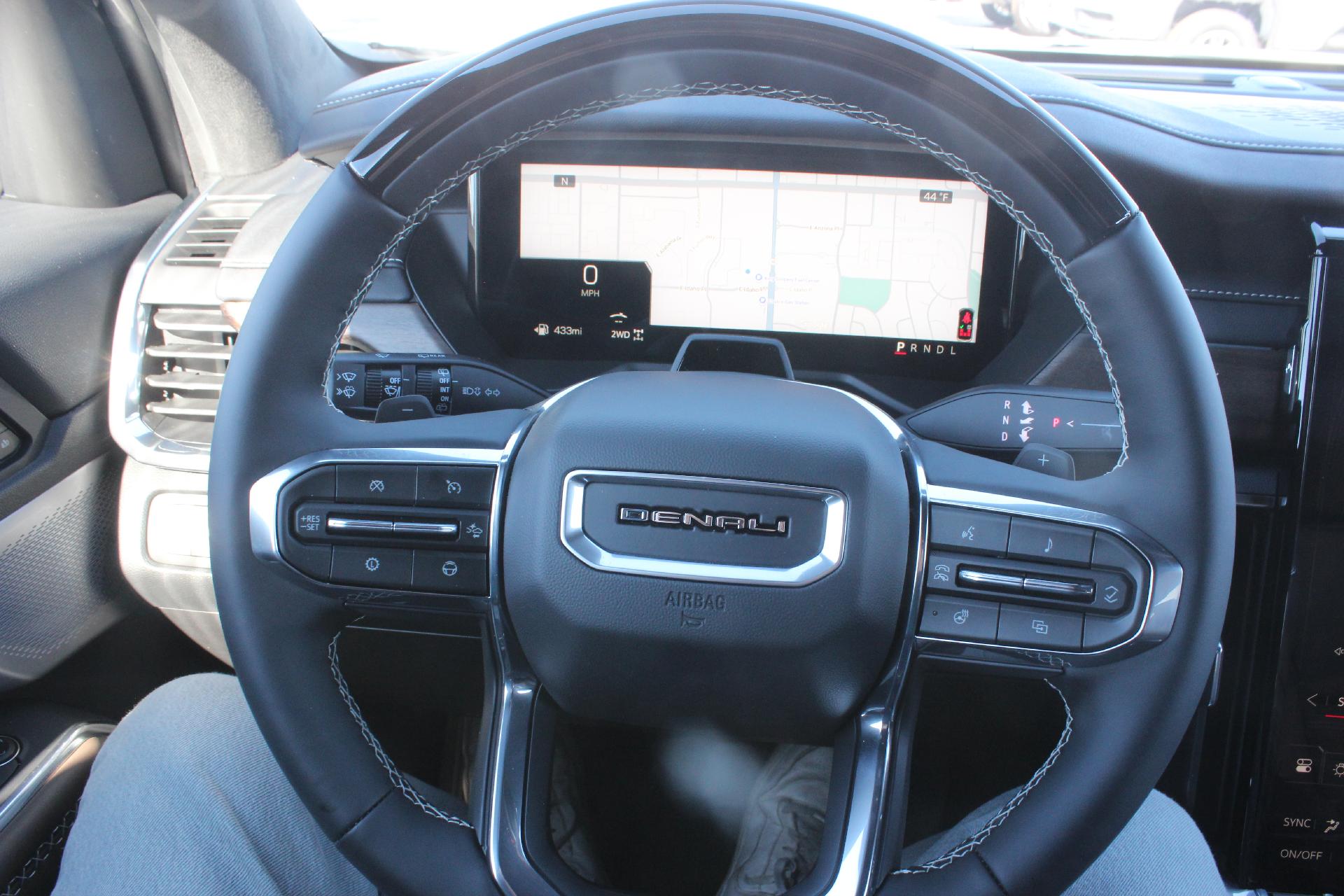 2026 GMC Acadia Vehicle Photo in AURORA, CO 80012-4011