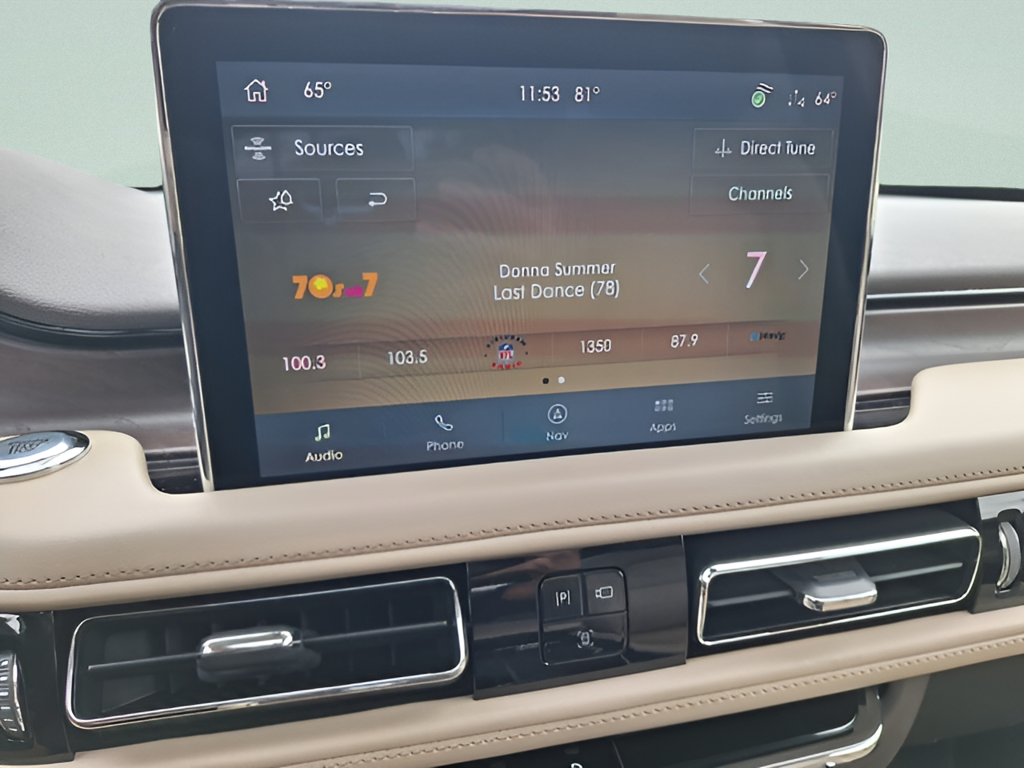 2023 Lincoln Aviator photo 15 of 36