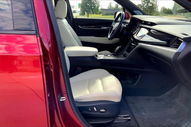 2024 Cadillac XT6 Vehicle Photo in TOPEKA, KS 66609-0000