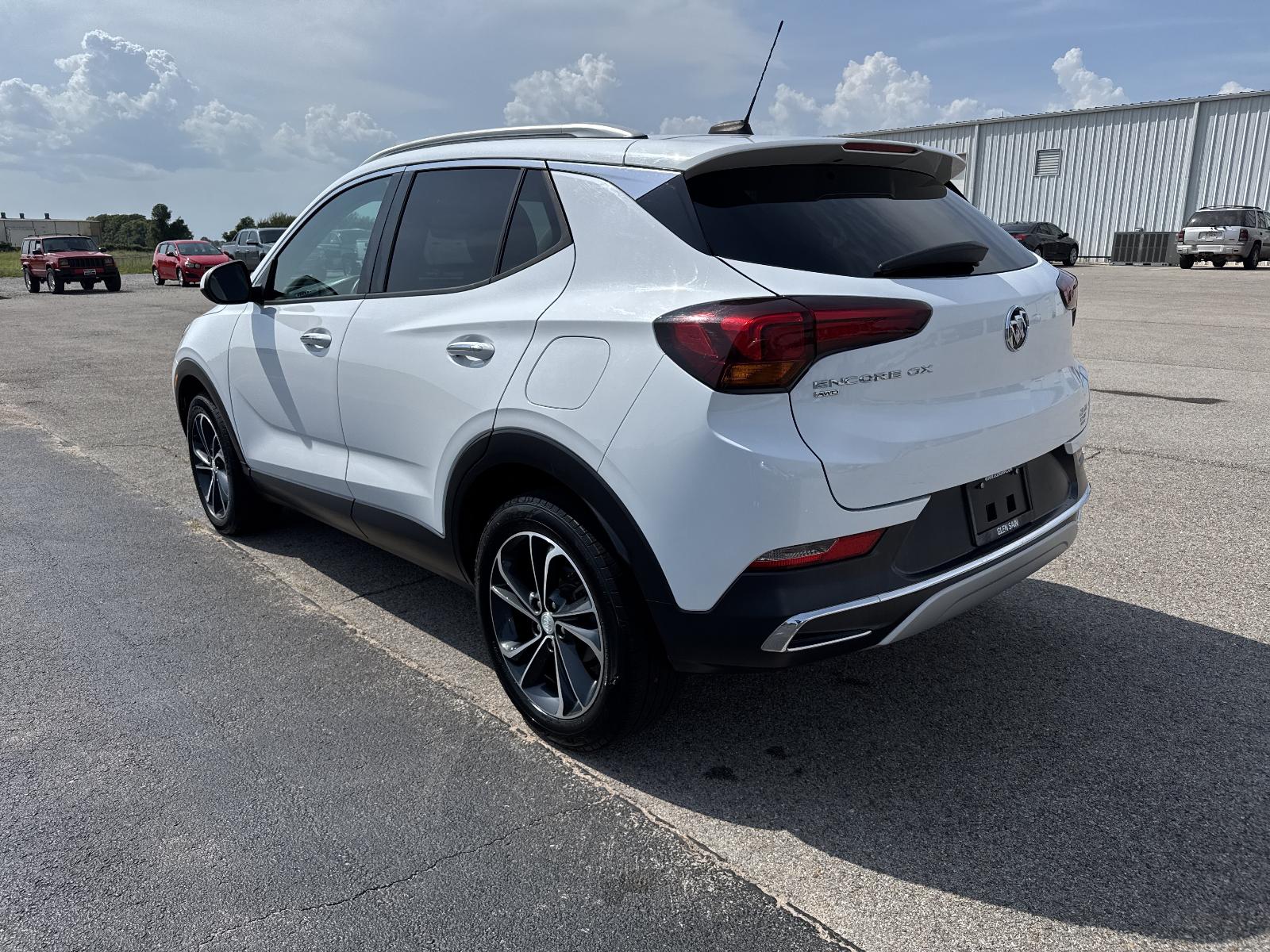 View vehicle photo 3