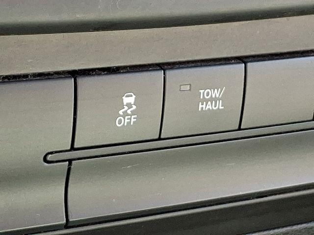 2014 Ram 1500 Vehicle Photo in DANBURY, CT 06810-5034