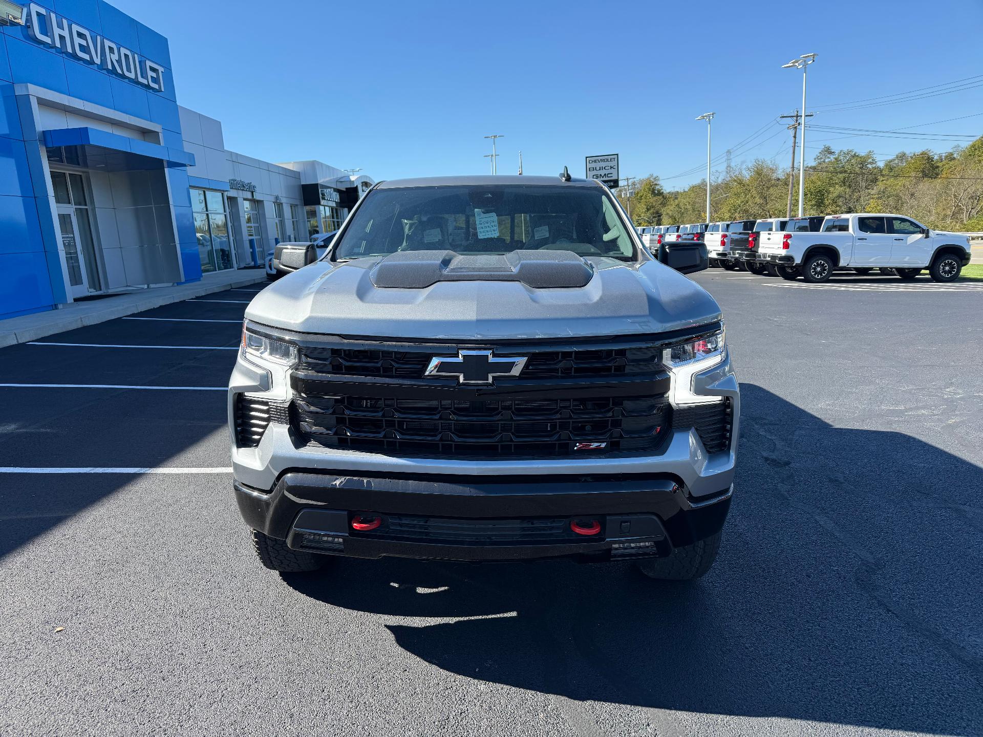 2026 Chevrolet Silverado 1500 photo 8 of 10