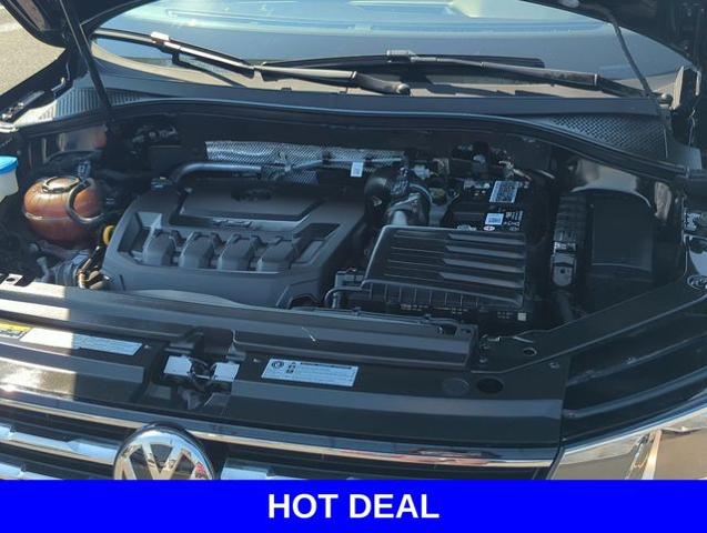 2020 Volkswagen Tiguan Vehicle Photo in Merrillville, IN 46410