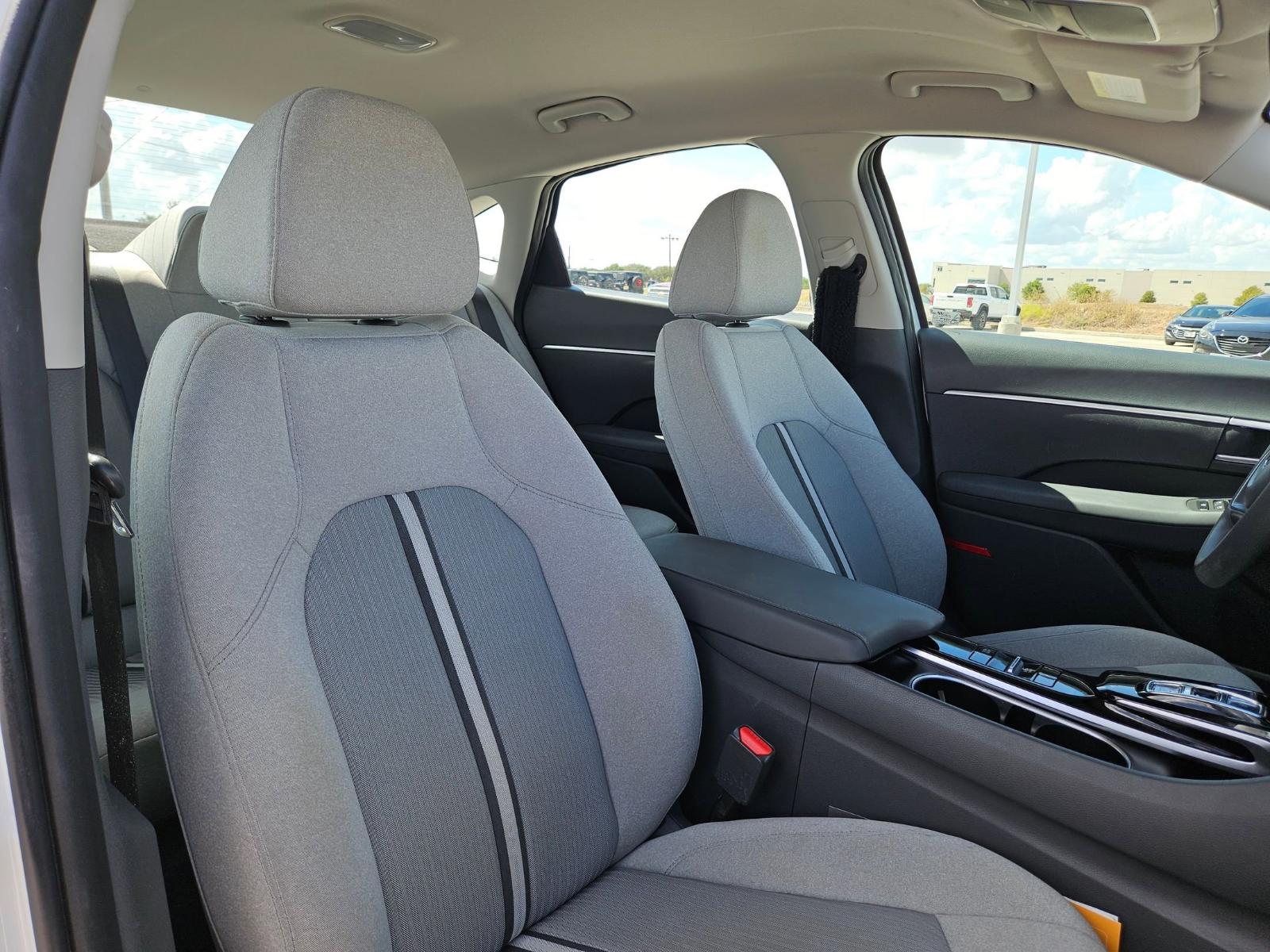 2021 Hyundai SONATA Vehicle Photo in Seguin, TX 78155