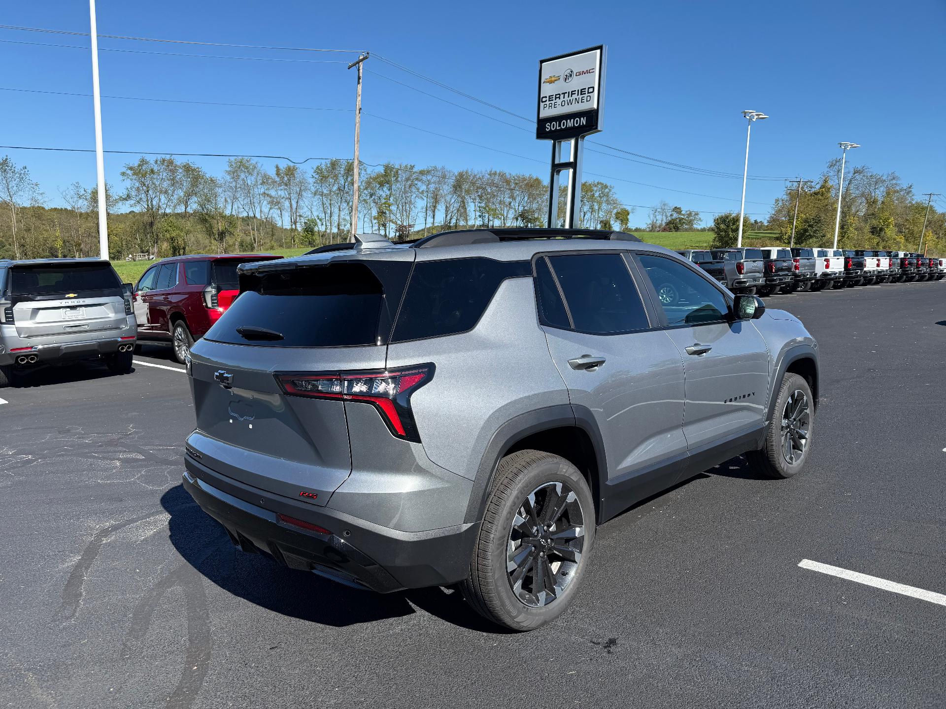 2027 Chevrolet Equinox photo 5 of 10