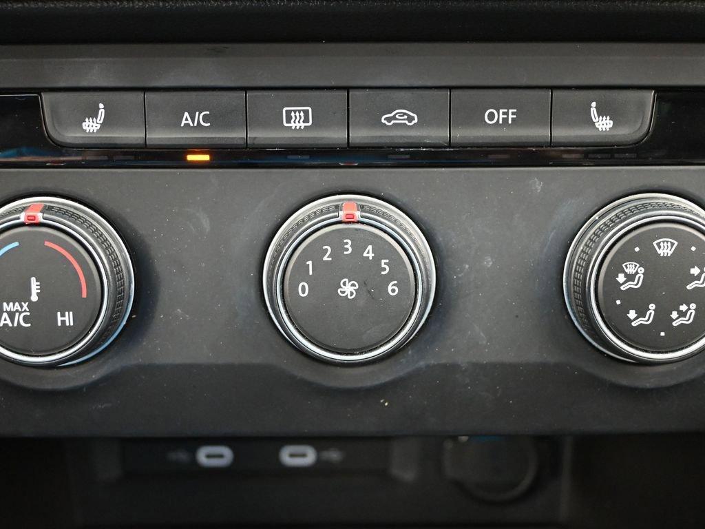 2022 Volkswagen Taos Vehicle Photo in Marion, IA 52302
