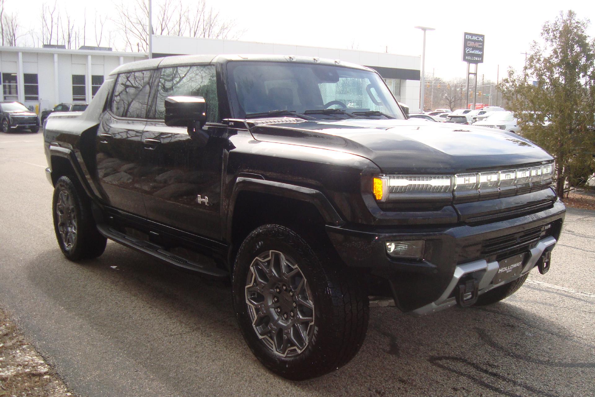 2025 GMC HUMMER EV Pickup Vehicle Photo in PORTSMOUTH, NH 03801-4196