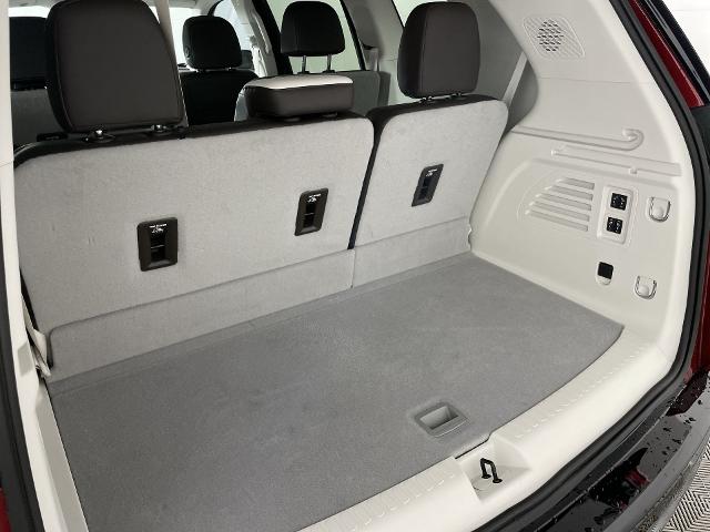 2024 GMC Acadia Vehicle Photo in GILBERT, AZ 85297-0402