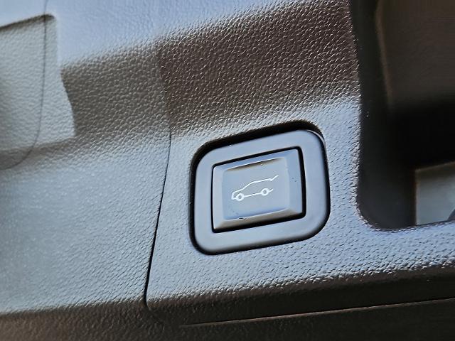 2023 GMC Acadia Vehicle Photo in TREVOSE, PA 19053-4984