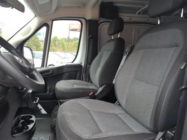 2023 RAM ProMaster 2500 photo 10 of 20