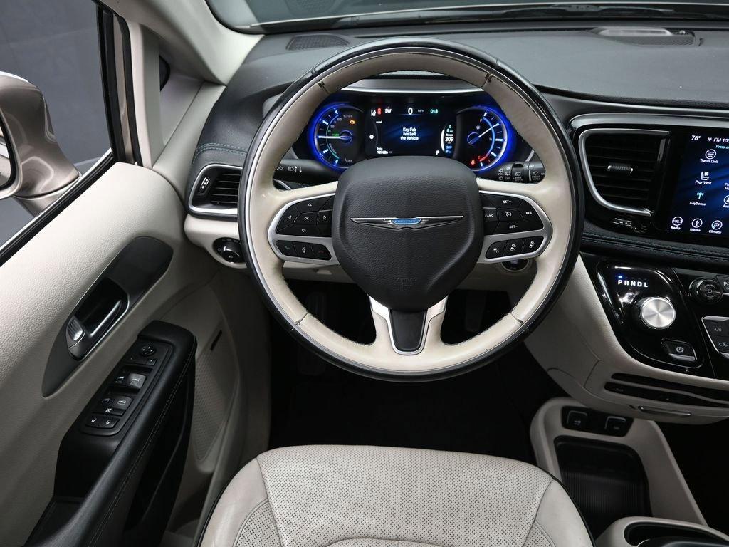 2018 Chrysler Pacifica Vehicle Photo in Marion, IA 52302