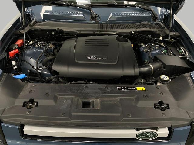 2025 Defender Vehicle Photo in Appleton, WI 54913