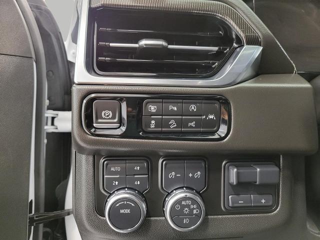 2025 GMC Yukon Vehicle Photo in NEENAH, WI 54956-2243