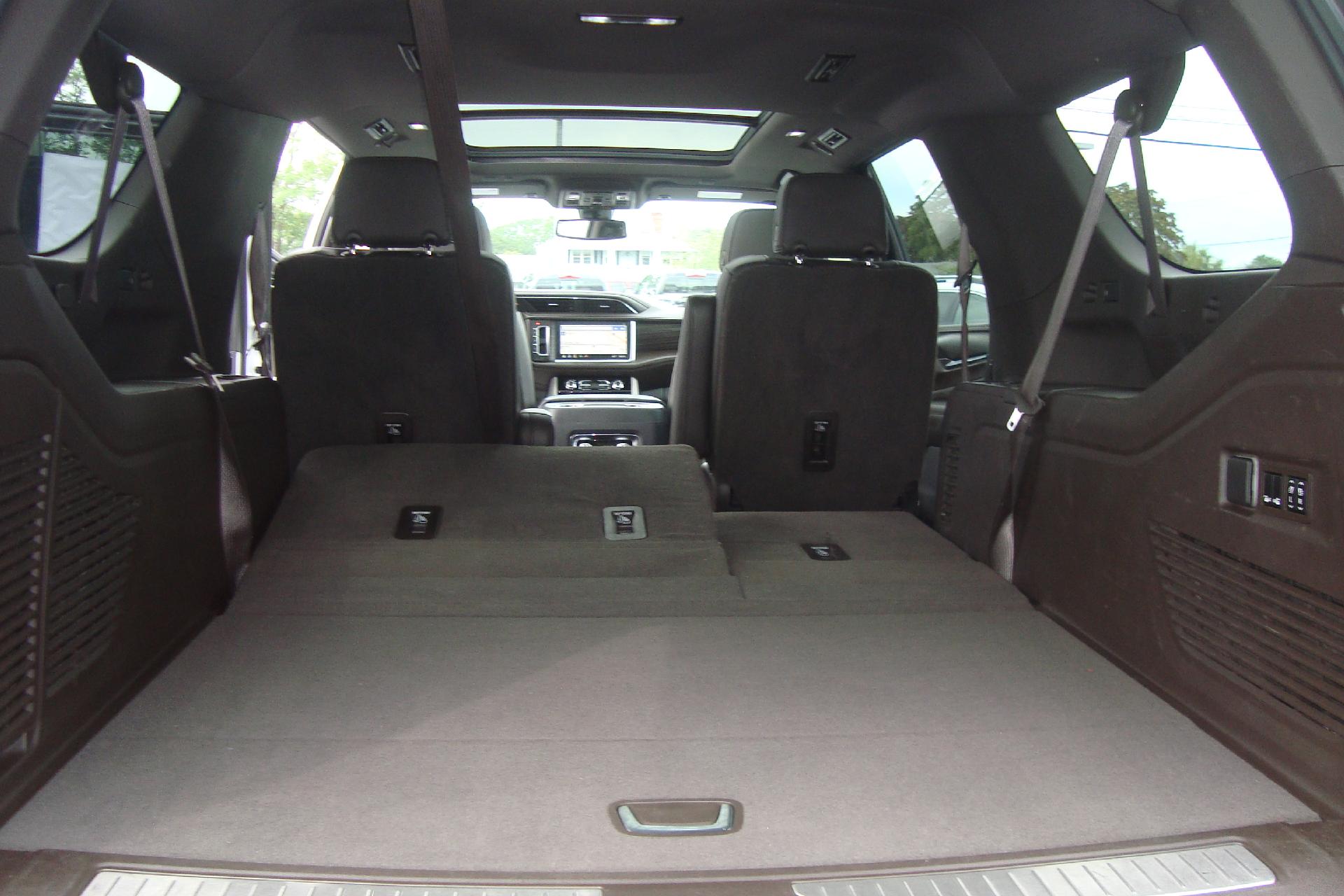 2021 GMC Yukon XL Vehicle Photo in PORTSMOUTH, NH 03801-4196