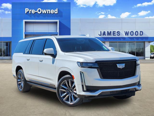 2022 Cadillac Escalade ESV Vehicle Photo in DENTON, TX 76210-9321