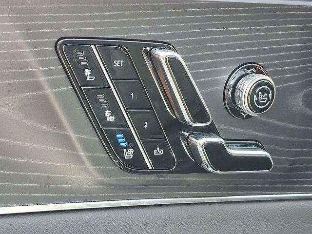 2025 Cadillac LYRIQ Vehicle Photo in DANBURY, CT 06810-5034