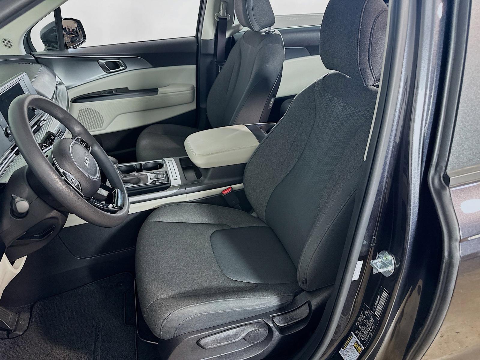 2023 Kia Carnival Vehicle Photo in Langhorne, PA 19047