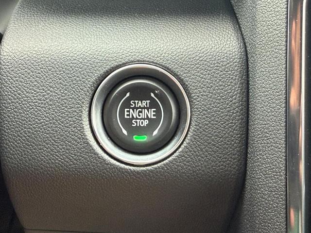 2025 GMC Acadia Vehicle Photo in COLUMBIA, MO 65203-3903