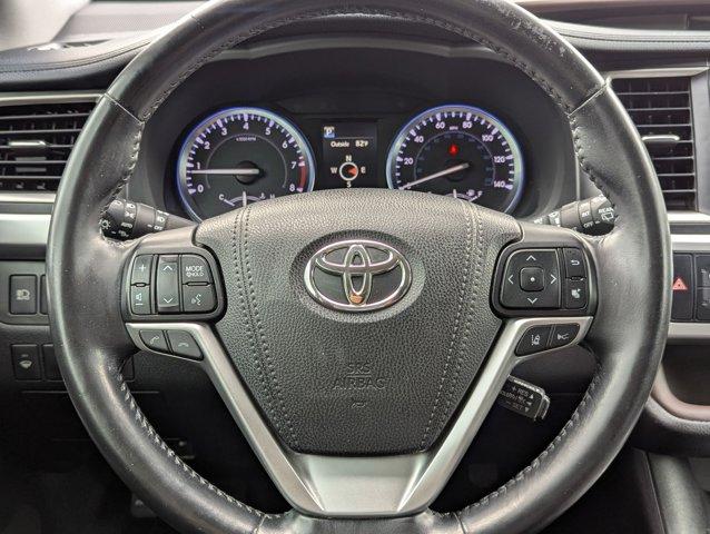 2017 Toyota Highlander Vehicle Photo in San Antonio, TX 78230