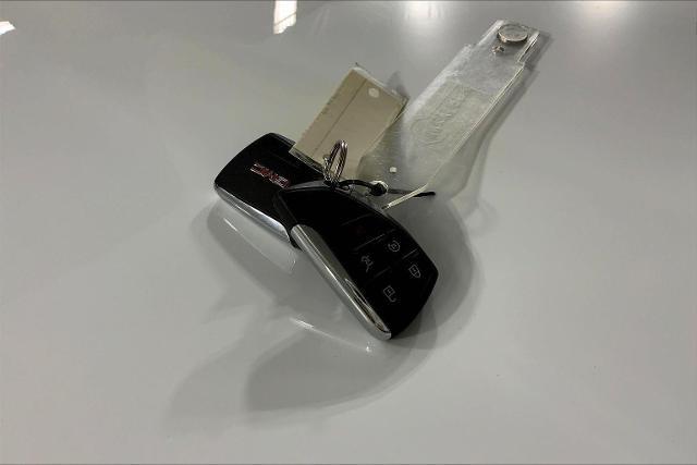 2025 GMC Acadia Vehicle Photo in KANSAS CITY, MO 64114-4545