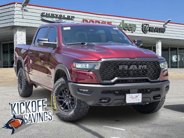 2025 Ram 1500 Vehicle Photo in Ennis, TX 75119-5114
