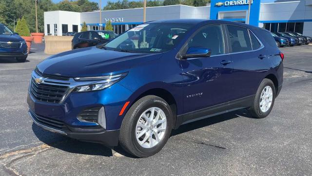 2022 Chevrolet Equinox Vehicle Photo in MOON TOWNSHIP, PA 15108-2571