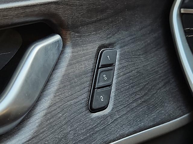 2023 Jeep Grand Cherokee L Vehicle Photo in TREVOSE, PA 19053-4984