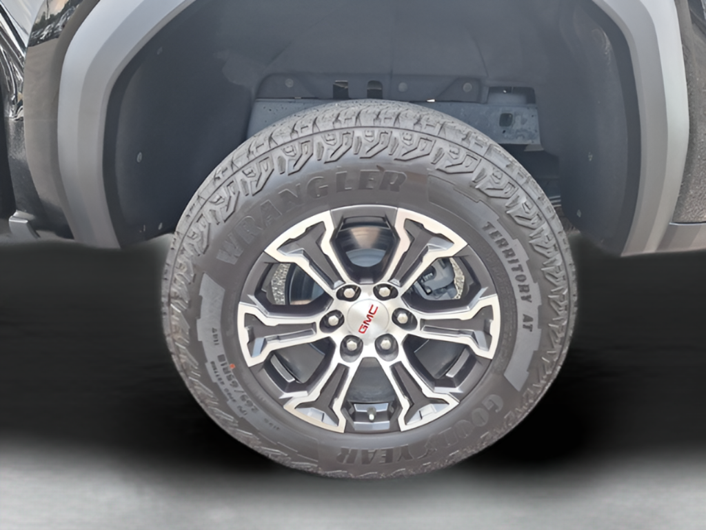 2024 GMC Canyon photo 21 of 30