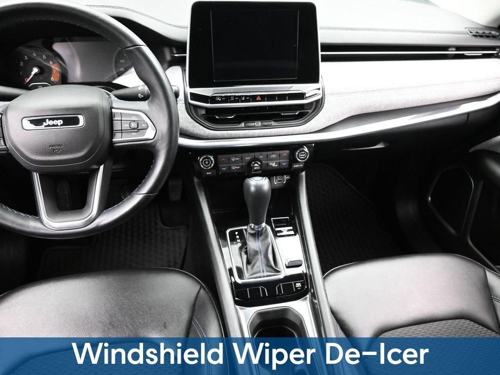 2022 Jeep Compass Vehicle Photo in Cedar Rapids, IA 52402