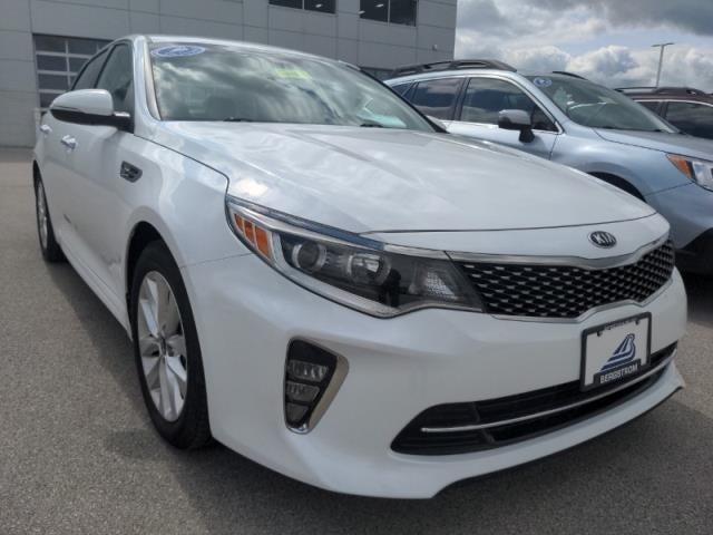 2018 Kia Optima Vehicle Photo in Neenah, WI 54956