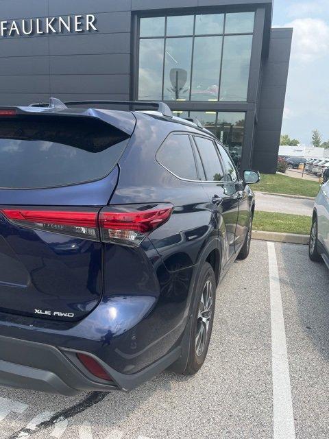 2021 Toyota Highlander Vehicle Photo in Trevose, PA 19053