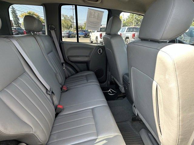 2006 Jeep Liberty Vehicle Photo in ROCHESTER HILLS, MI 48307-2741