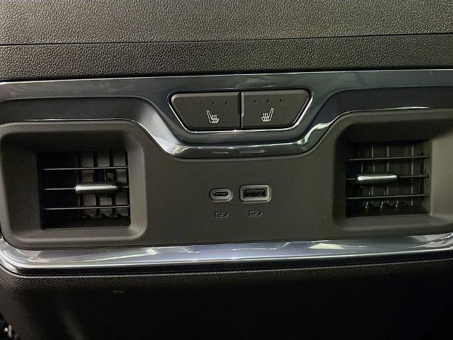 2026 GMC Sierra 1500 Vehicle Photo in PUYALLUP, WA 98371-4149