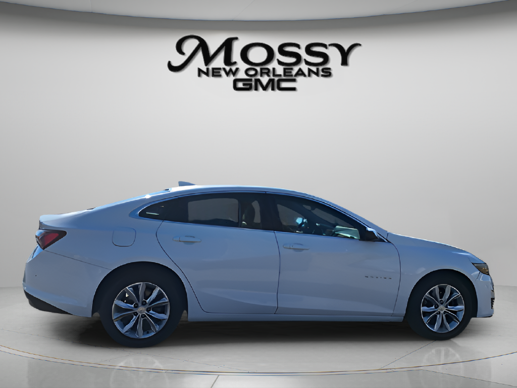 2022 Chevrolet Malibu photo 4 of 30
