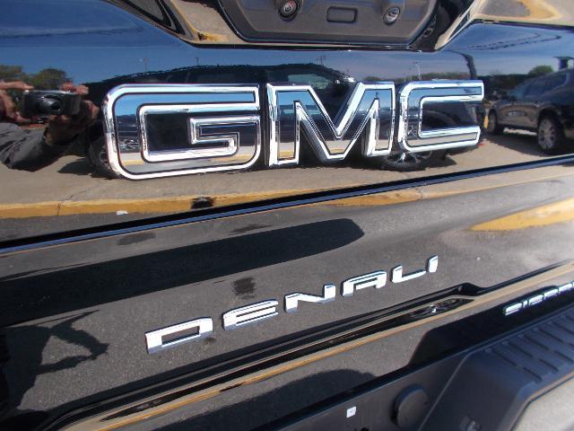2024 GMC Sierra 3500 HD Vehicle Photo in LOWELL, MA 01852-4336