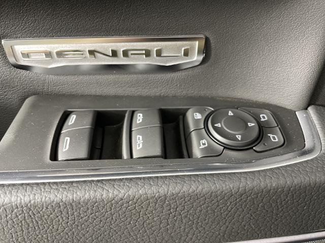 2025 GMC Sierra 1500 Vehicle Photo in GILBERT, AZ 85297-0402
