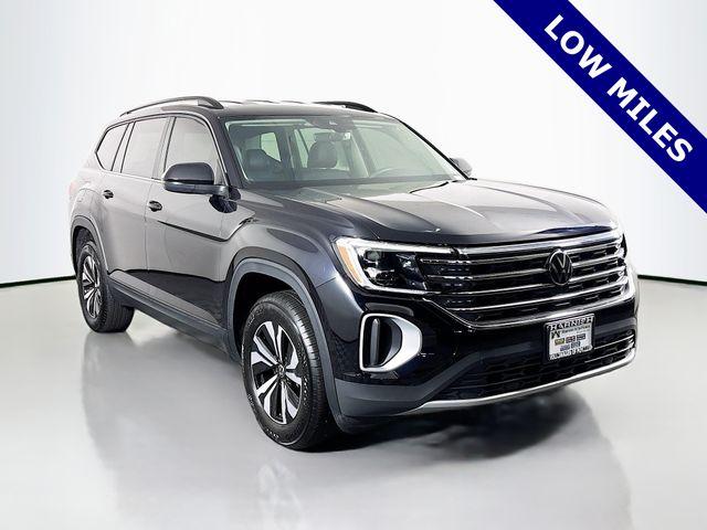 2024 Volkswagen Atlas Vehicle Photo in Puyallup, WA 98371