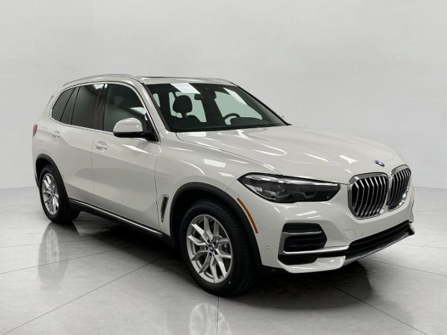 2022 BMW X5 xDrive40i Vehicle Photo in Neenah, WI 54956