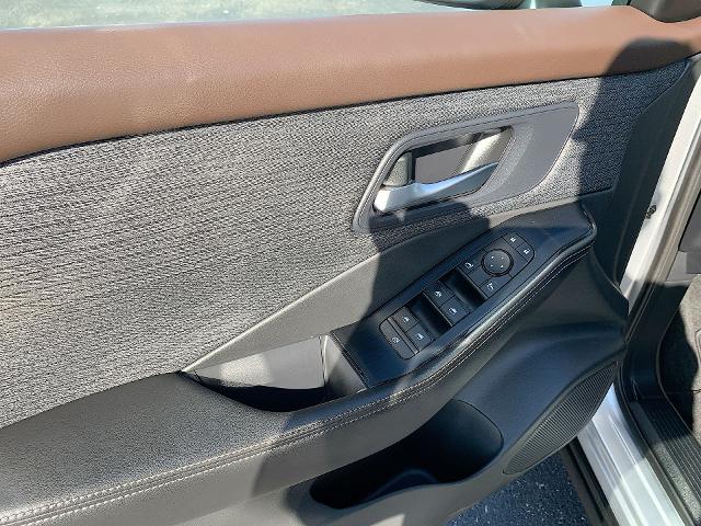 2022 Nissan Rogue Vehicle Photo in MOON TOWNSHIP, PA 15108-2571