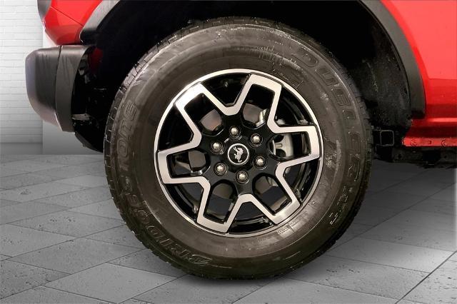 2023 Ford Bronco Vehicle Photo in Lees Summit, MO 64086